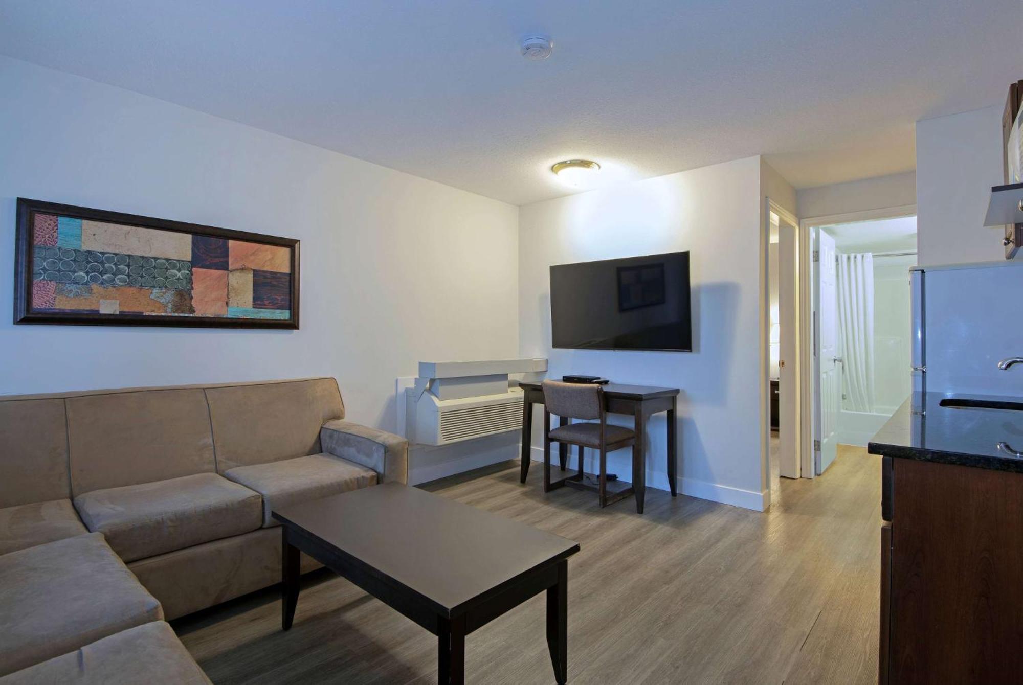Travelodge By Wyndham Kamloops Mountview Luaran gambar